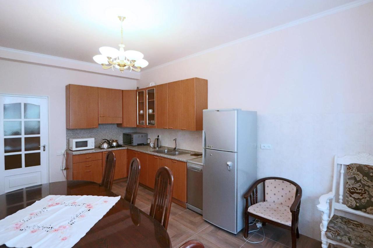 Garnim Guest House Yerevan Bagian luar foto