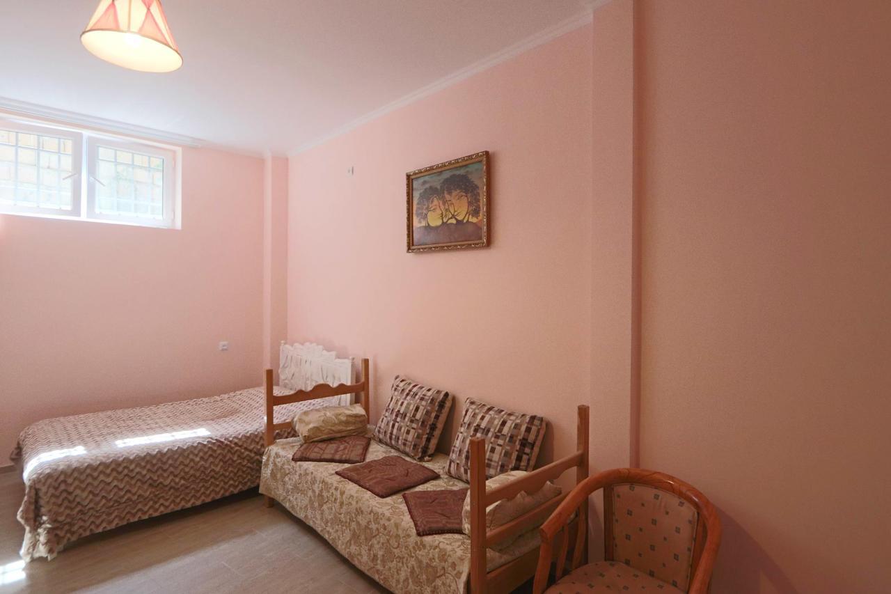Garnim Guest House Yerevan Bagian luar foto