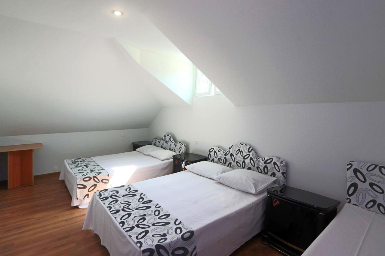 Garnim Guest House Yerevan Bagian luar foto