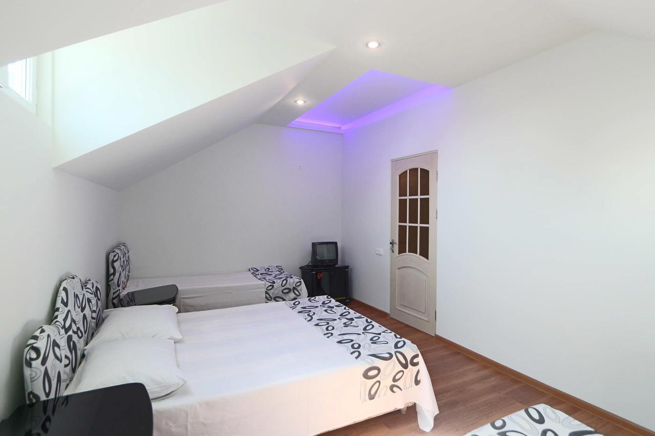 Garnim Guest House Yerevan Bagian luar foto