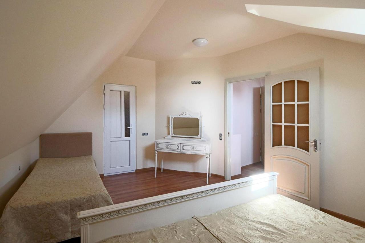 Garnim Guest House Yerevan Bagian luar foto