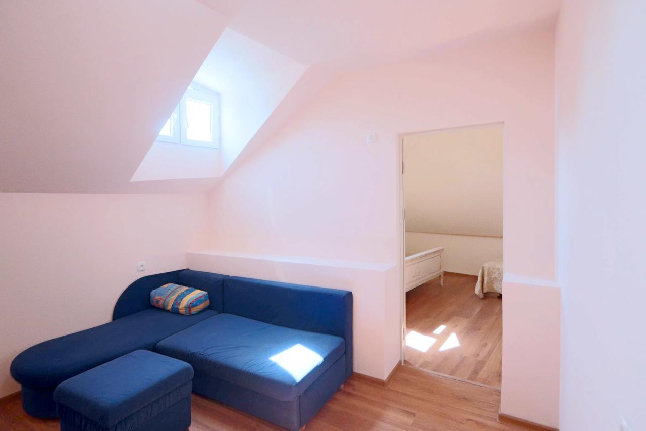 Garnim Guest House Yerevan Bagian luar foto